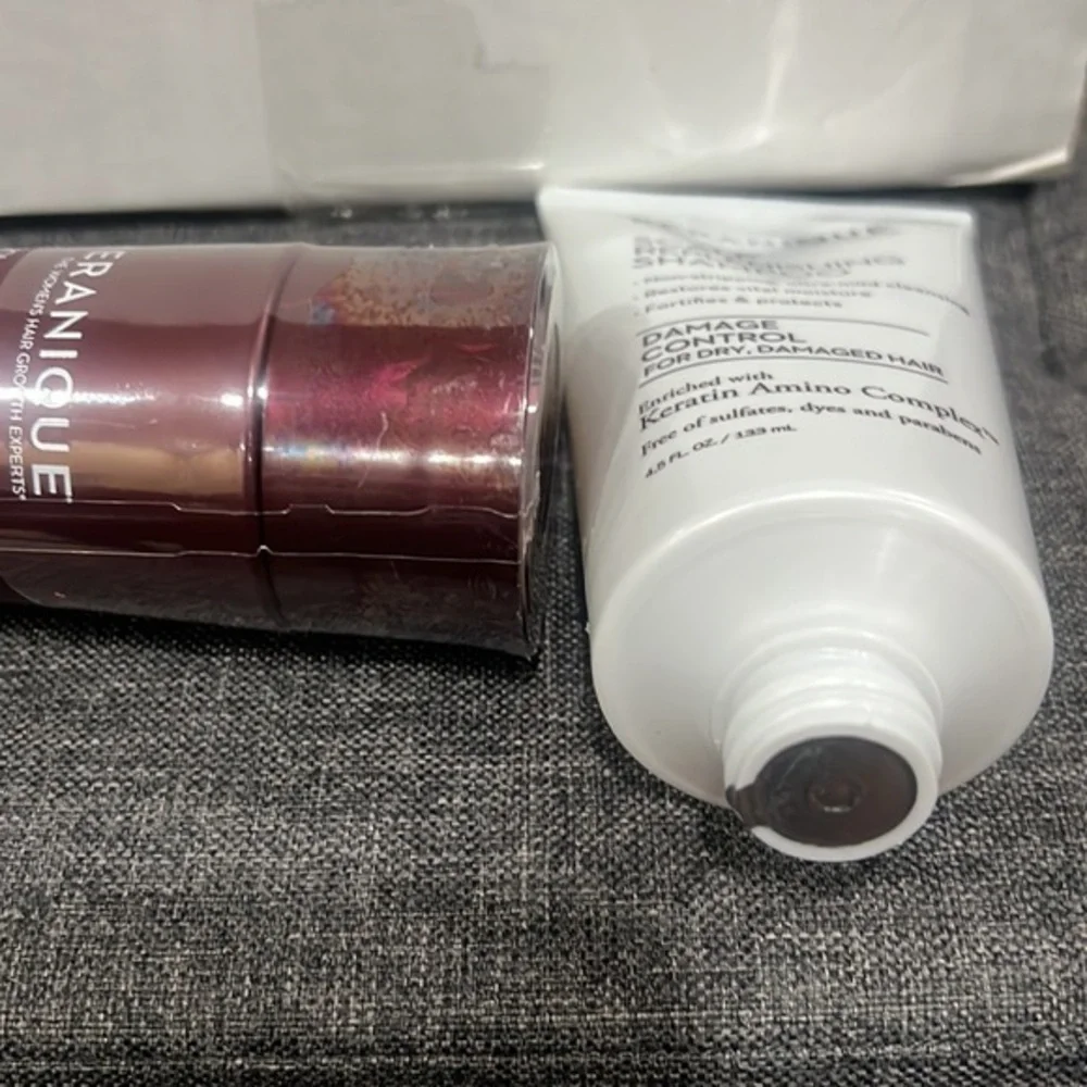 Keranique shampoo and conditioner‎ bundle.